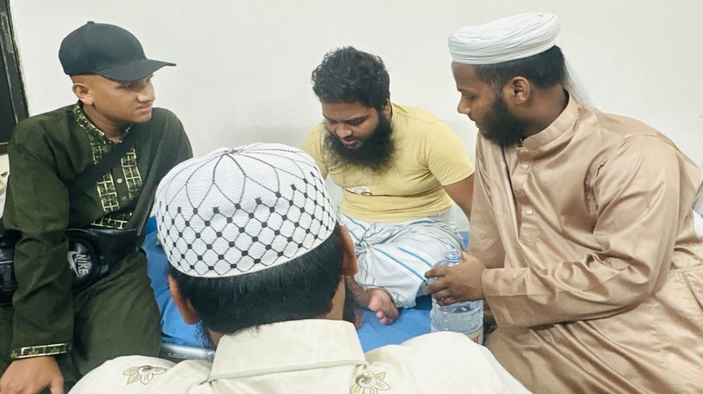 তুলে নিয়ে যাওয়ার বিষয়ে বিস্তারিত জানালেন মামুনুর রশীদ তুলে নিয়ে যাওয়ার বিষয়ে বিস্তারিত জানালেন মামুনুর রশীদ