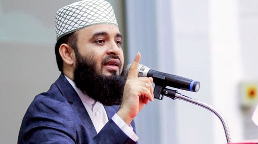 কুরআন অবমাননায় ক্ষুব্ধ আজহারি