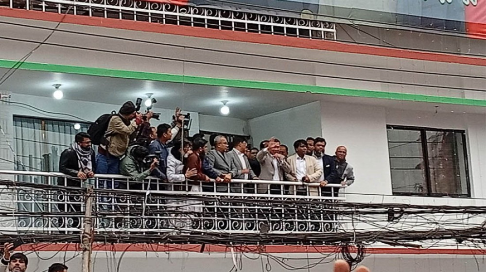 বিএনপির নয়াপল্টন কার্যালয়ে তারেক রহমান, স্বাগত জানালেন শীর্ষ নেতারা