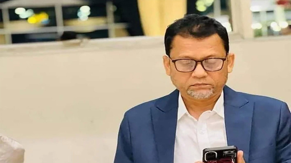 সন্তানকে মারছিল কিশোর গ্যাং, বাঁচাতে গিয়ে লাইফ সাপোর্টে বাবা সন্তানকে মারছিল কিশোর গ্যাং, বাঁচাতে গিয়ে লাইফ সাপোর্টে বাবা