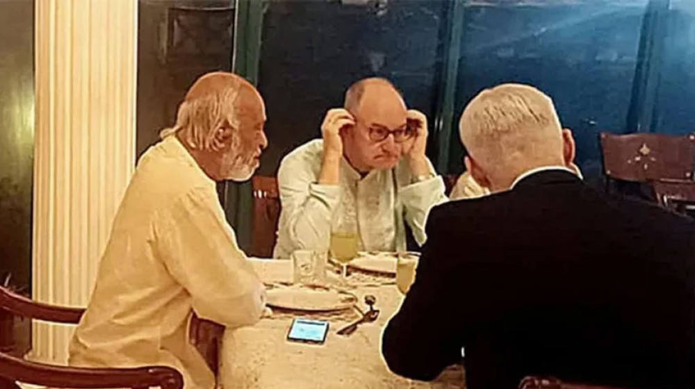 মঈন খানের বাসায় ৪ দেশের কূটনৈতিকের নৈশভোজ মঈন খানের বাসায় ৪ দেশের কূটনৈতিকের নৈশভোজ