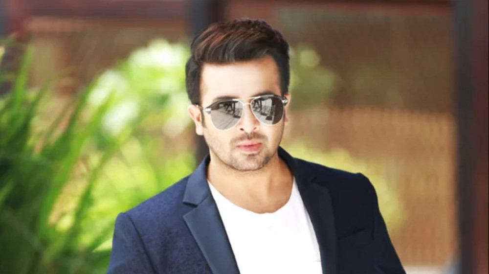 শাকিব খানের সেঞ্চুরি, বাকিরা অনেক পিছিয়ে শাকিব খানের সেঞ্চুরি, বাকিরা অনেক পিছিয়ে