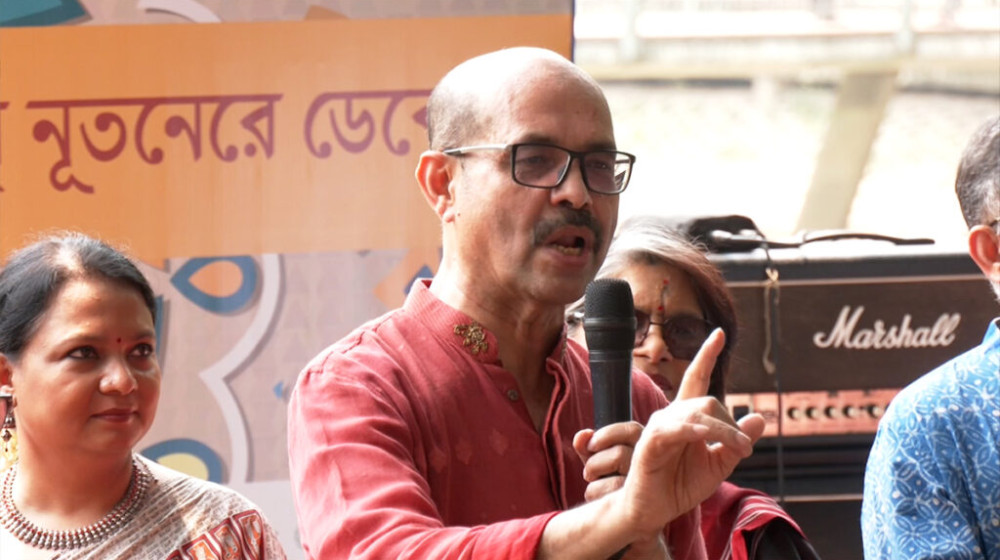 ময়লা-আবর্জনা না ফেলতে নববর্ষে প্রতিজ্ঞার আহ্বান মেয়র আতিকের ময়লা-আবর্জনা না ফেলতে নববর্ষে প্রতিজ্ঞার আহ্বান মেয়র আতিকের