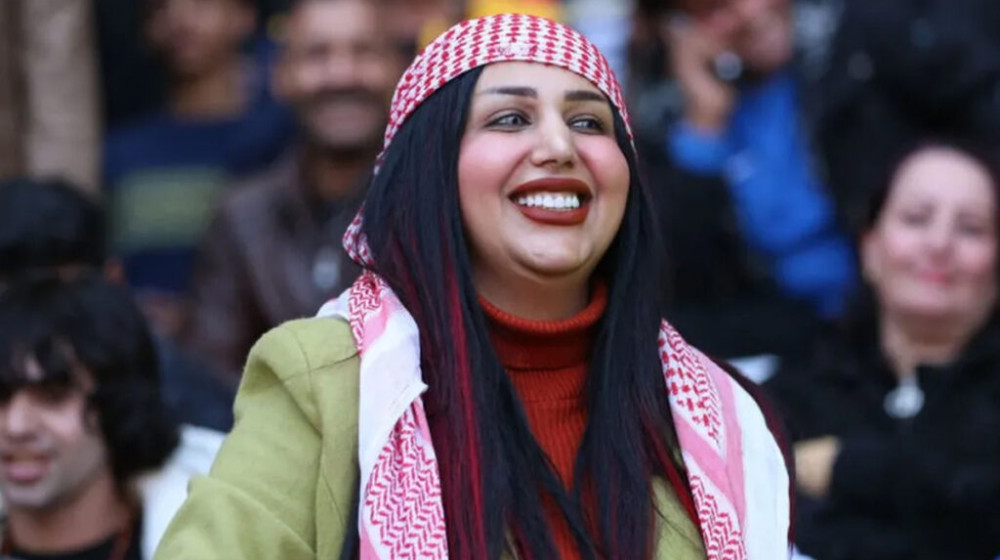 ইরাকের টিকটক তারকাকে বাড়ির সামনে গুলি করে হত্যা ইরাকের টিকটক তারকাকে বাড়ির সামনে গুলি করে হত্যা