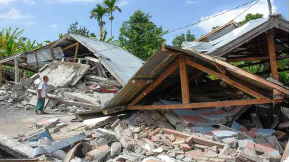 ৬ দশমিক ৫ মাত্রার ভূমিকম্পে কেঁপে উঠেছে ইন্দোনেশিয়া ৬ দশমিক ৫ মাত্রার ভূমিকম্পে কেঁপে উঠেছে ইন্দোনেশিয়া