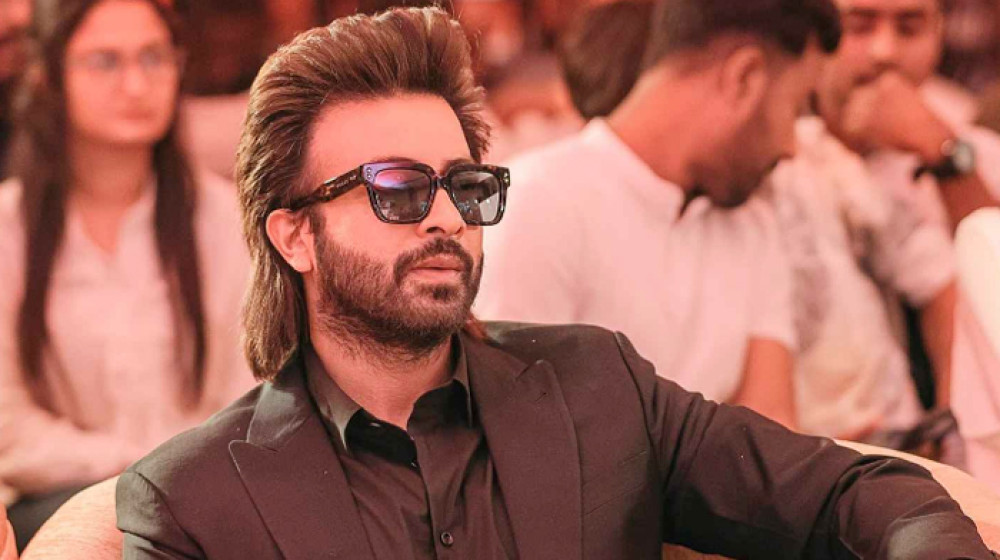 বুর্জ খলিফায় শাকিবের ‘রাজকুমার’ সিনেমার ট্রেলার