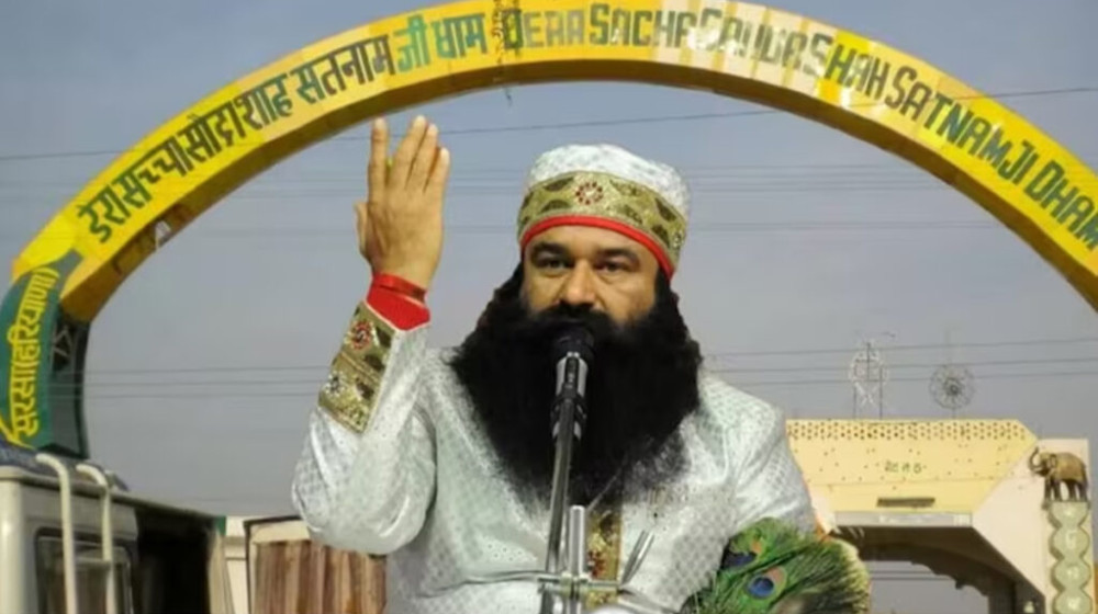 বিজেপিকে সমর্থনের চার দিন পরই খুনের মামলায় খালাস পেলেন ধর্ষক ধর্মগুরু রাম-রহিম