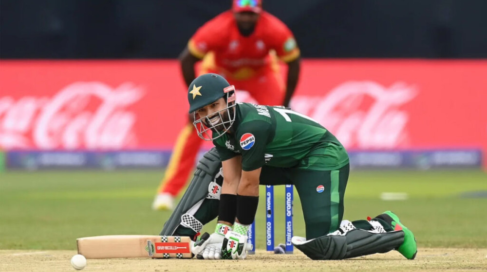 বিশ্বকাপে প্রথম জয় পেলো পাকিস্তান