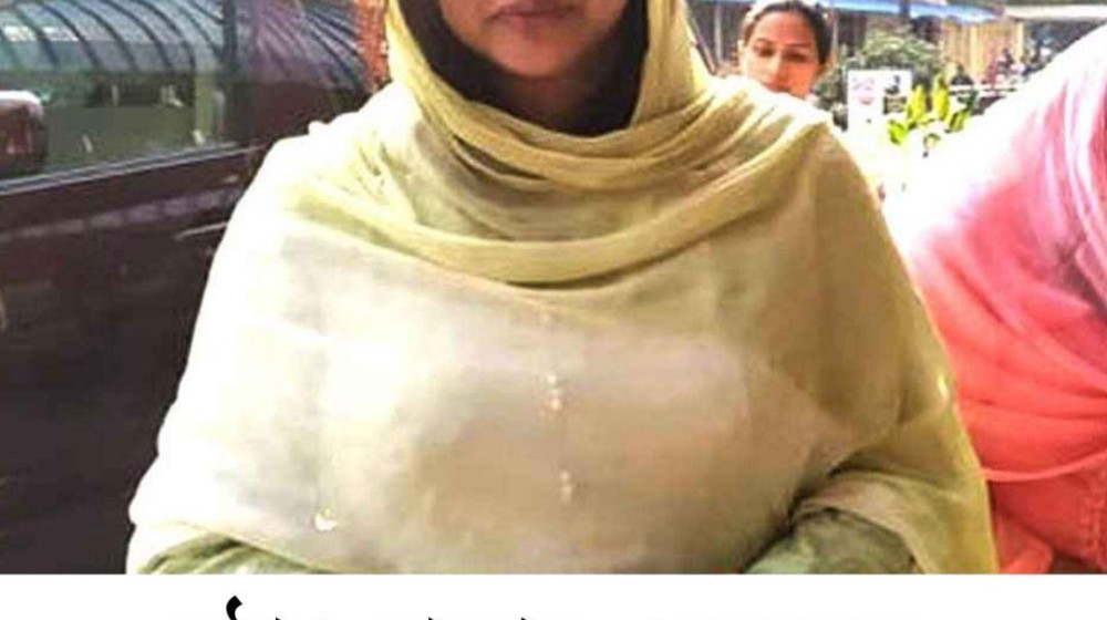 লন্ডন থেকে ঢাকায় এসেছেন প্রয়াত আরাফাত রহমান কোকোর স্ত্রী শর্মিলা রহমান সিঁথি