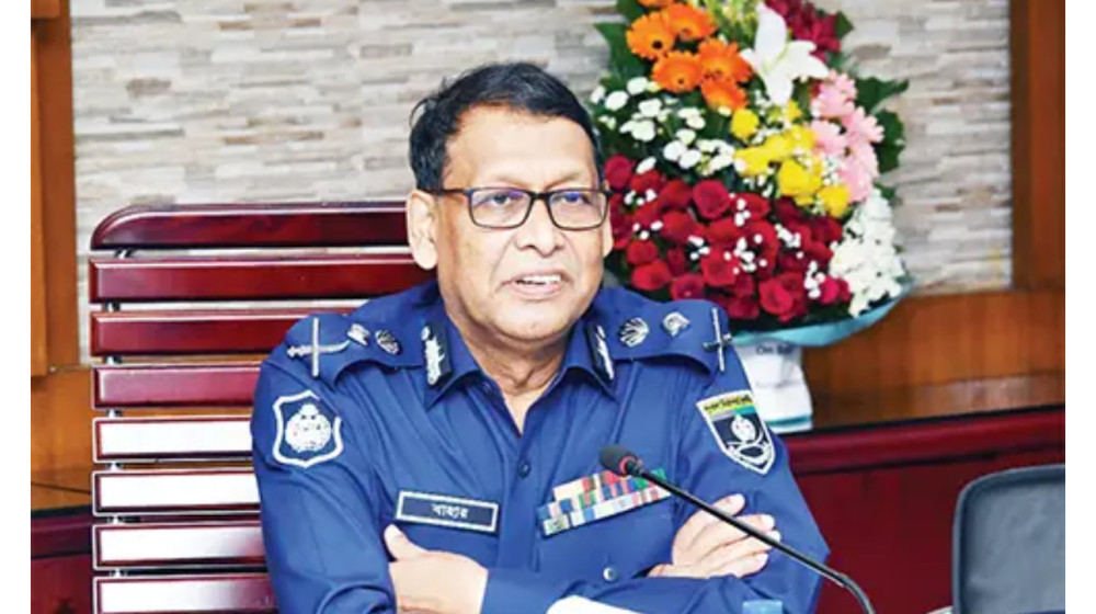 দায়িত্ব নিলেন নতুন আইজিপি-ডিএমপি কমিশনার দায়িত্ব নিলেন নতুন আইজিপি-ডিএমপি কমিশনার